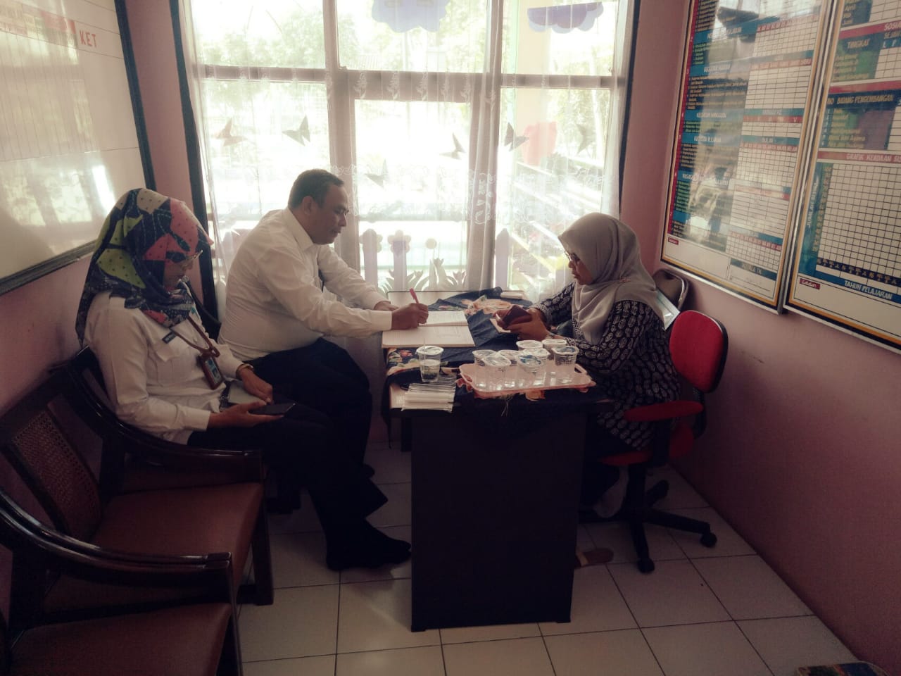 Pelaksanaan Pembinaan Lomba Sekolah Sehat Tingkat Provinsi Jawa Barat Pelaksanaan Pembinaan Lomba Sekolah Sehat Tingkat Provinsi Jawa Barat