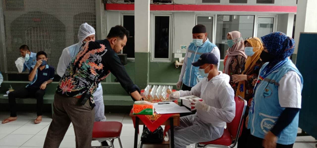 BNNK Garut Tes Urine Warga Binaan Rutan Kelas II B Garut