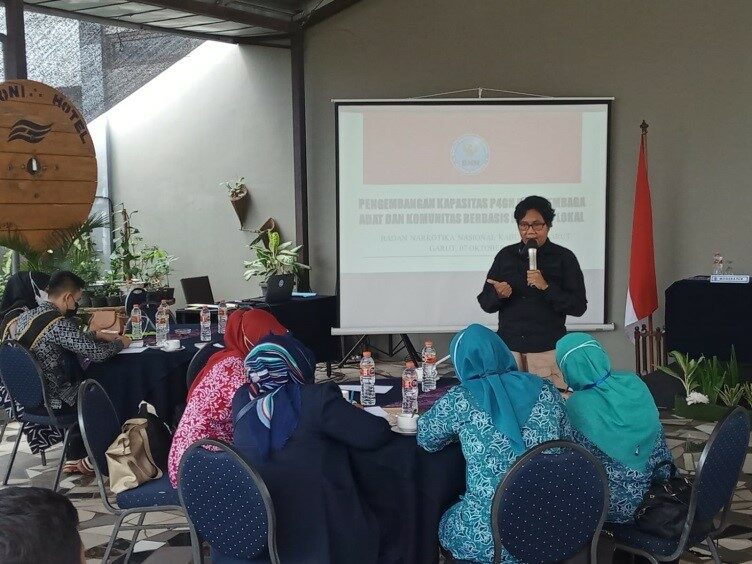 BNNK Garut Adakan Pengembangan Kapasitas P4GN pada Lembaga Adat dan Komunitas Berbasis Kearifan Lokal BNNK Garut Adakan Pengembangan Kapasitas P4GN pada Lembaga Adat dan Komunitas Berbasis Kearifan Lokal