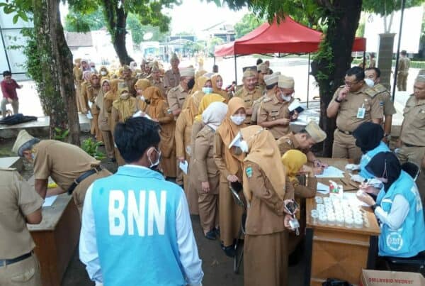 BNNK Garut Gelar Skrining Narkoba, 380 PNS Pemkab Garut Jalani Tes Urine