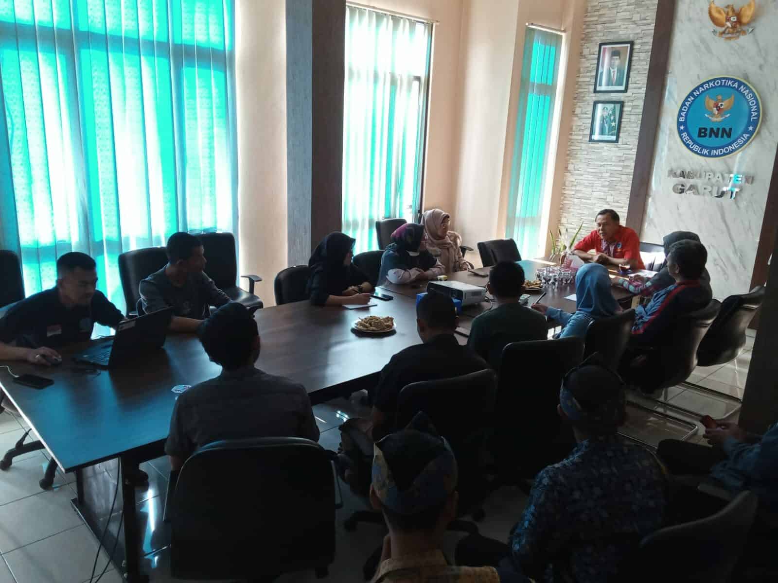 BNNK Garut Gelar Monev Pencapaian Pembangunan Zona Integritas (ZI) BNNK Garut Gelar Monev Pencapaian Pembangunan Zona Integritas BNN Kab. Garut