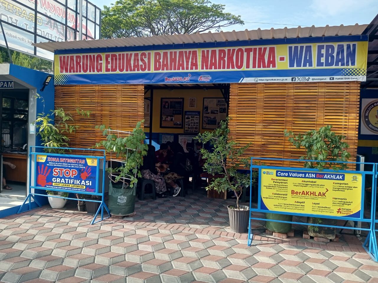BNNK Garut Gelar Dialog Interaktif Remaja Teman Sebaya Anti Narkotika TA. 2024 Sesi 3 BNNK Garut Gelar Dialog Interaktif Remaja Teman Sebaya Anti Narkotika TA. 2024 Sesi 2