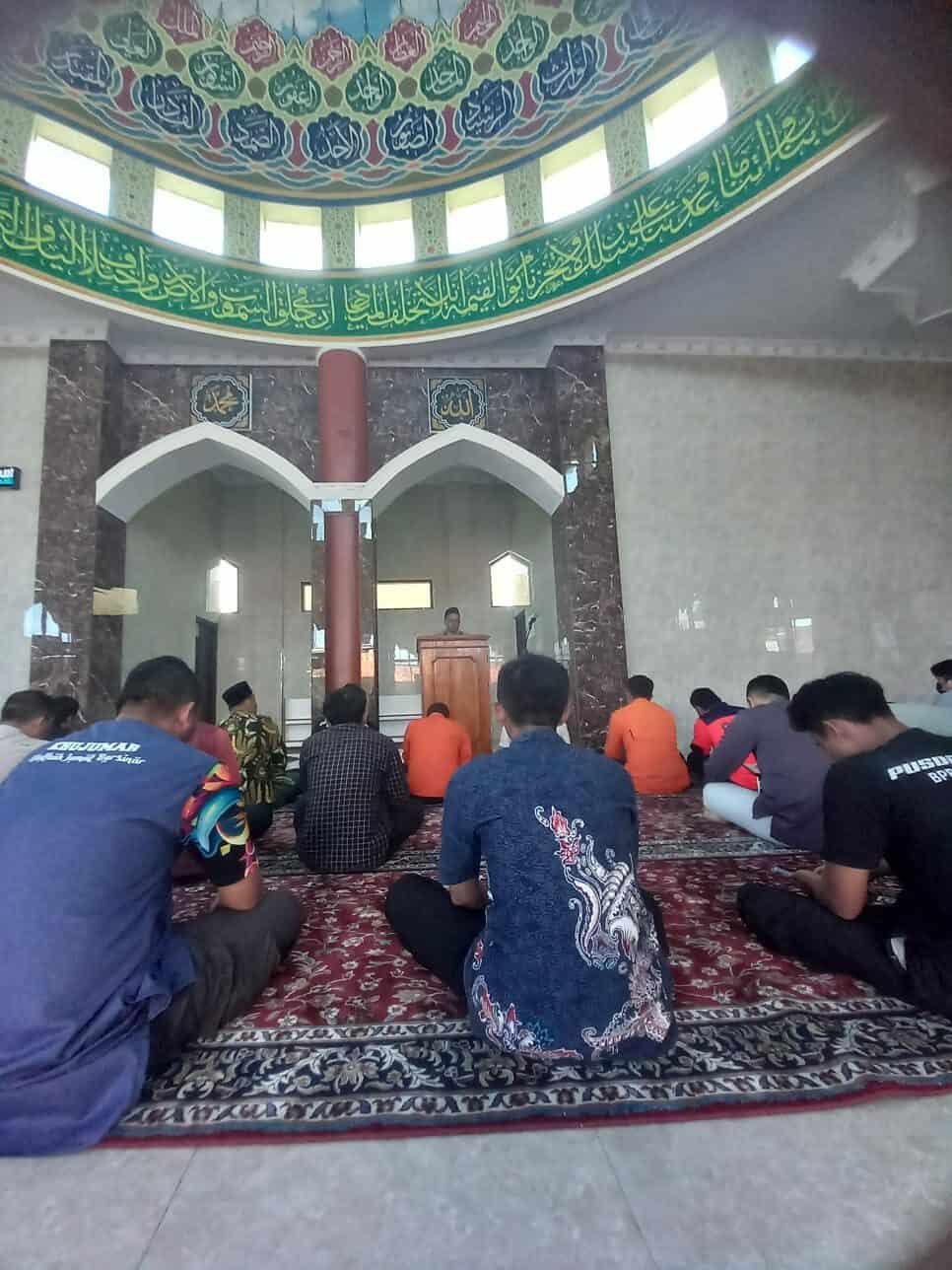 Khutbah Jumat Garut BERSINAR Intervensi Sosial Berbasis Keagamaan di Lingkungan Masjid Al Muwadhif Khutbah Jumat Garut BERSINAR Intervensi Sosial Berbasis Keagamaan di Lingkungan Masjid Al Muwadhif