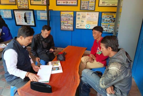 PIKET SIAGA P4GN DI WARUNG EDUKASI BAHAYA NARKOTIKA (WA EBAN) BNNK GARUT
