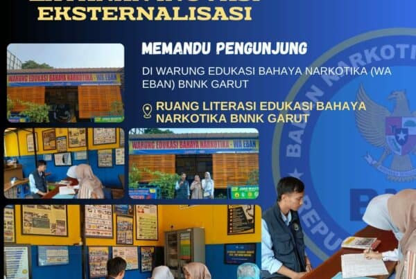PIKET SIAGA P4GN BNNK GARUT LAYANAN INOVASI EKSTERNALISASI, MEMANDU PENGUNJUNG DI WARUNG EDUKASI BAHAYA NARKOTIKA (WA EBAN) BNNK GARUT
